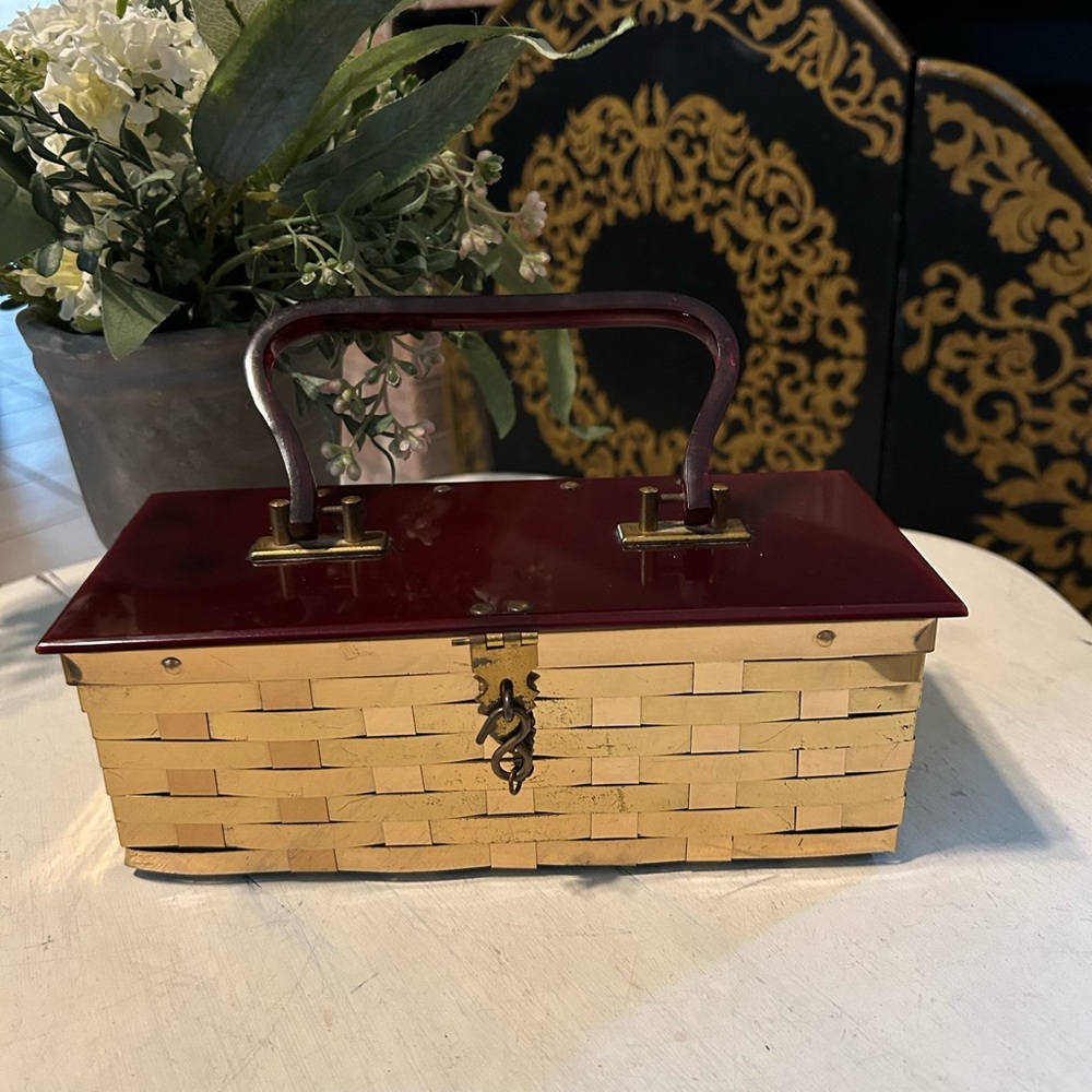 DORSET & REX Fifth Avenue Purse Bag Mini Gold Basket Weave Burgundy Top Vintage